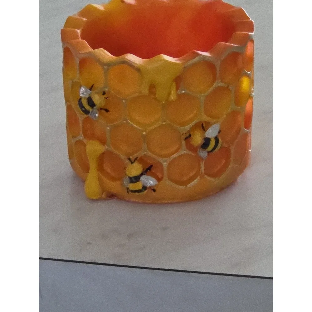 Handmade Resin Honey Bee Pot